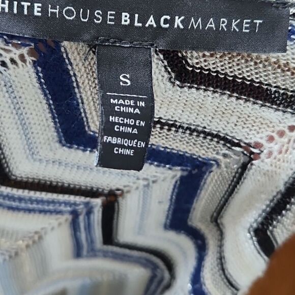 White House Black Market Chevron Long Sleeve Knit V-Neck Blouse Size Small - Picture 6 of 10